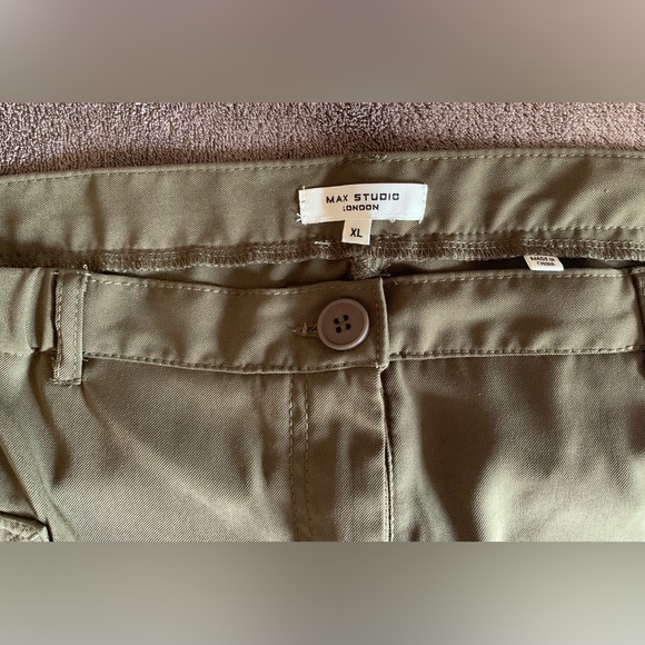 Max Studio London Sage Green Cargo Pants Size XL - Picture 3 of 8